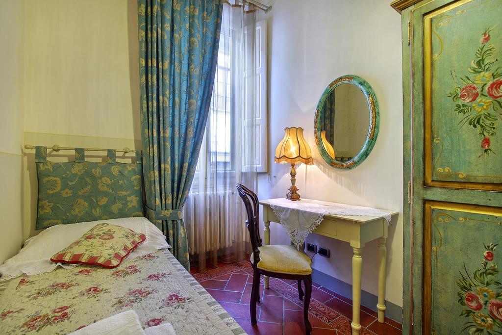 Pergola Apartment Флоренция Номер фото